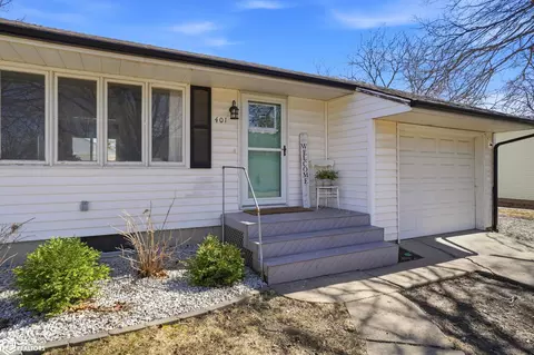 401 E Becky Ln, Mount Pleasant, IA 52641