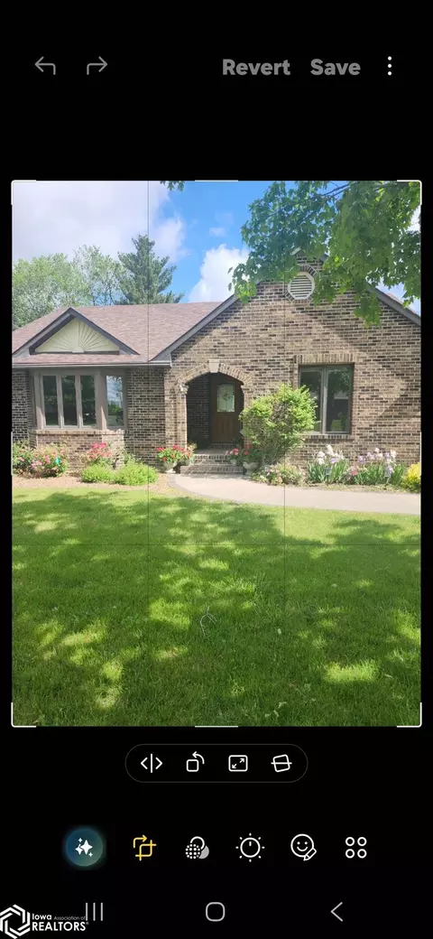 805 E Clay St, Osceola, IA 50213