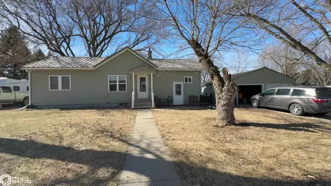 104 N 2nd St, Ida Grove, IA 51445