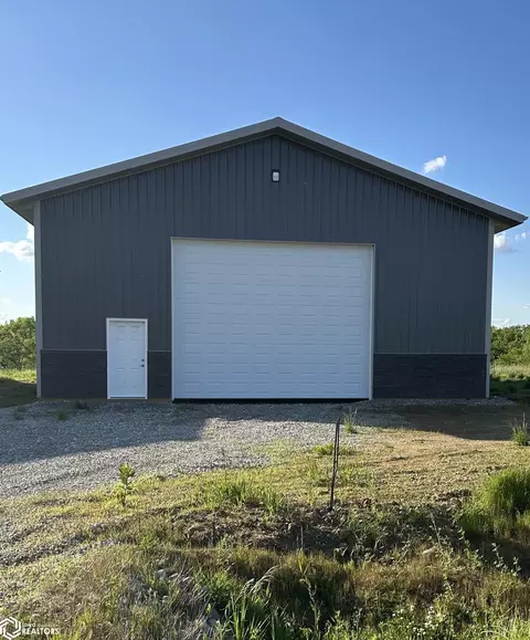 4854 103rd St, Montezuma, IA 50171