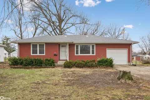 605 S Locust St, Mount Pleasant, IA 52641