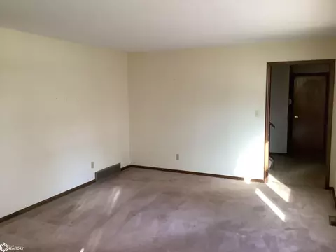 Living - 708 3rd Ave SE, Hampton, IA 50441 photo 1 of 2