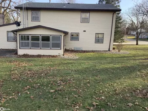Exterior - 708 3rd Ave SE, Hampton, IA 50441 photo 3 of 7