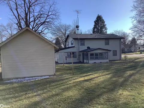 Exterior - 708 3rd Ave SE, Hampton, IA 50441 photo 7 of 7