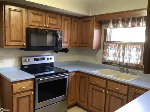 Kitchen - 708 3rd Ave SE, Hampton, IA 50441 photo 1 of 2