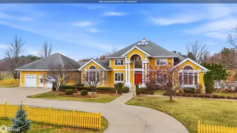 1105 Lakeview Dr, Fairfield, IA 52556