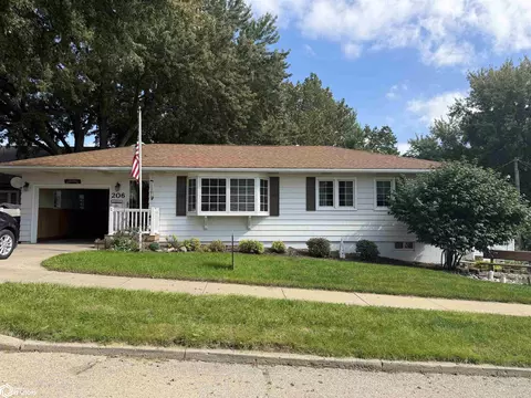 206 S 14th St, Denison, IA 51442
