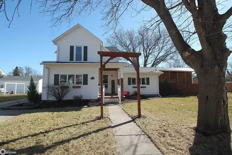 515 N 14th St, Clarinda, IA 51632