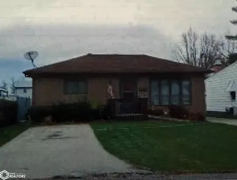 1915 Mowrey Ave, Ottumwa, IA 52501