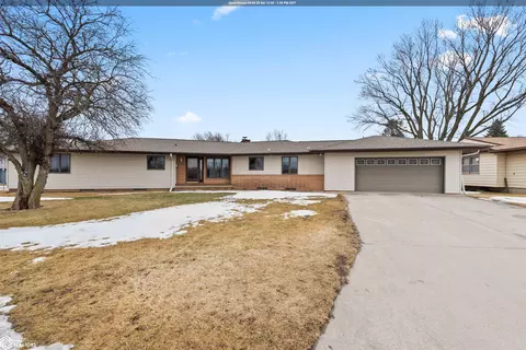 1426 H Ave, Nevada, IA 50201