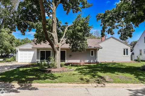 14 Rainbow Dr, Humboldt, IA 50548