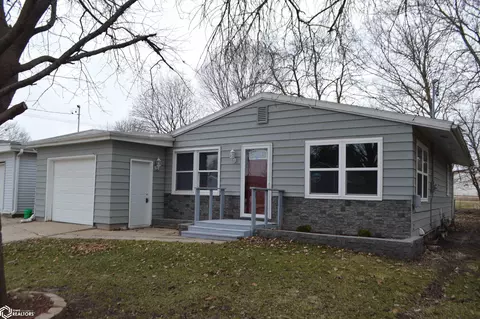 1806 S Hampshire Ave, Mason City, IA 50401