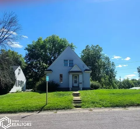 302 K Ave, Oskaloosa, IA 52577