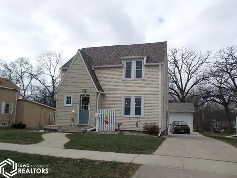 614 S Harlan St, Algona, IA 50511