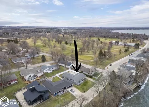 2402 N Shore Dr, Clear Lake, IA 50428