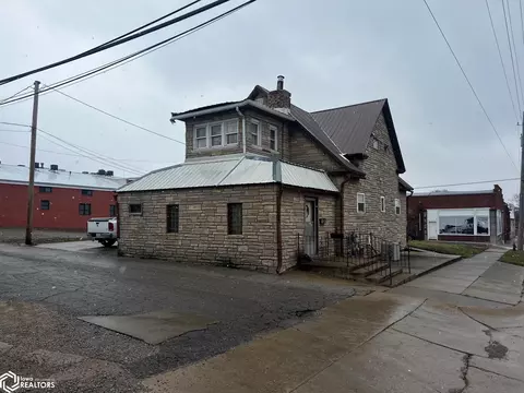 116 N Haynes Ave, Centerville, IA 52544