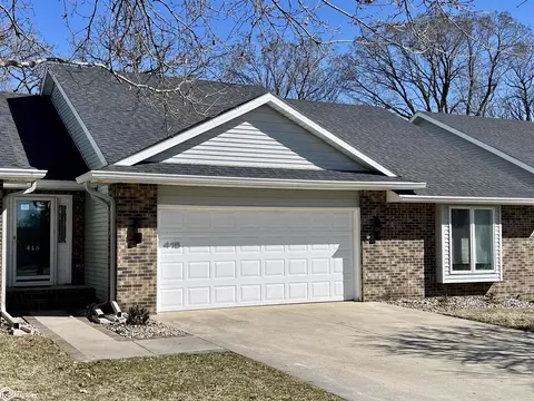 415 W Pleasant Ridge Rd, Carroll, IA 51401