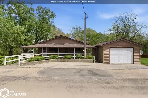 1275 Holiday Ln #1, Brooklyn, IA 52211