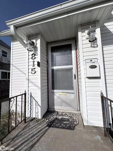 815 W 4th St, Ottumwa, IA 52501