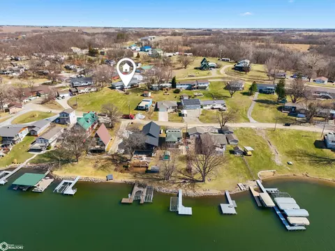 120 Lakeview Dr, Montezuma, IA 50171