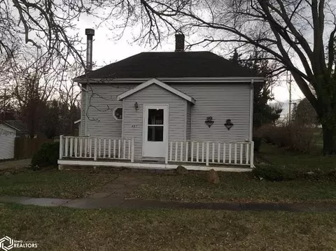 402 6th St, Gladbrook, IA 50635