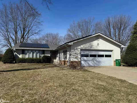 1412 Elm Dr, Creston, IA 50801