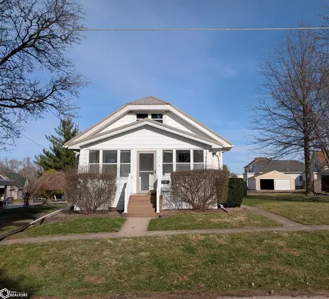 512 N Plane St, Burlington, IA 52601