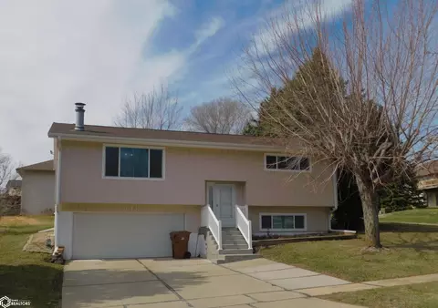 613 N 20th St, Denison, IA 51442