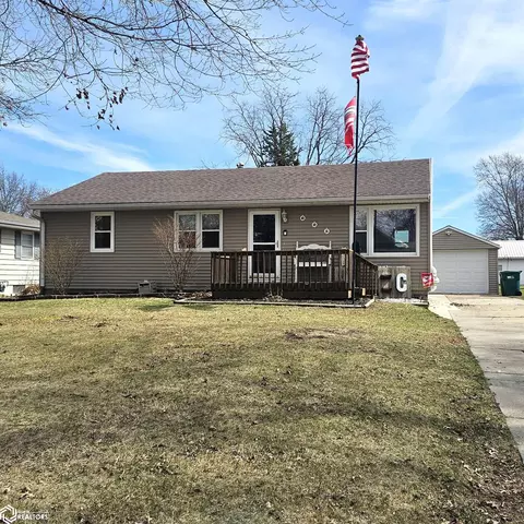 605 N Cedar St, Creston, IA 50801
