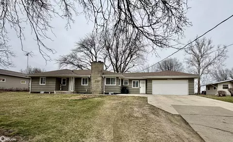 1409 J Ave E, Oskaloosa, IA 52577