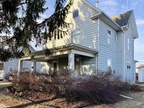 411 N Grand St, Chariton, IA 50049