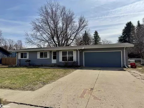604 Granada Rd, Carroll, IA 51401