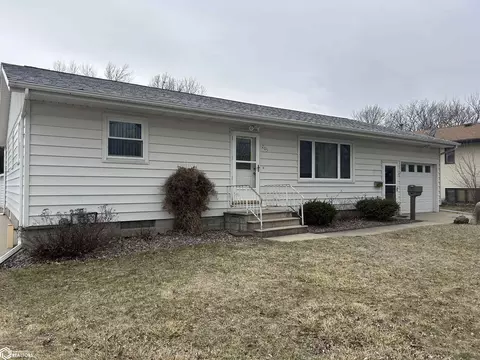 205 NW 12th St, Pocahontas, IA 50574