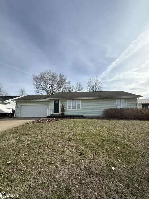 1807 Koestner St, Burlington, IA 52601