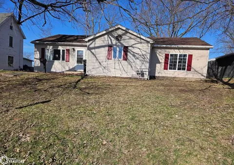 305 S Locust St, Mount Pleasant, IA 52641