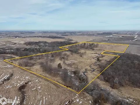 245 Th Ave, Delhi, IA 52223