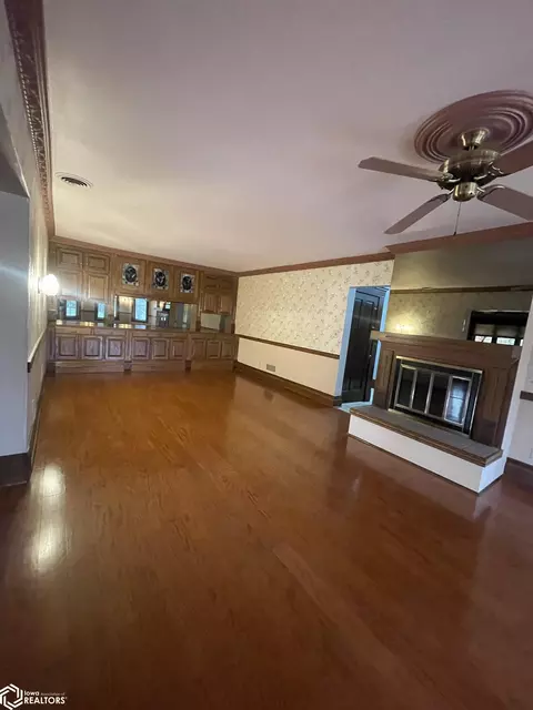 Living - 19094 Robin Ave, Glidden, IA 51443 photo 1 of 2