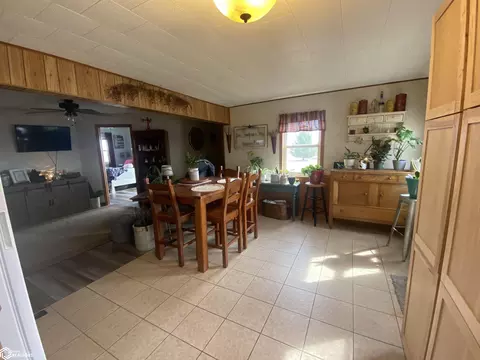 Dining - 1965 Deer Ave, Corwith, IA 50430 photo 1 of 1
