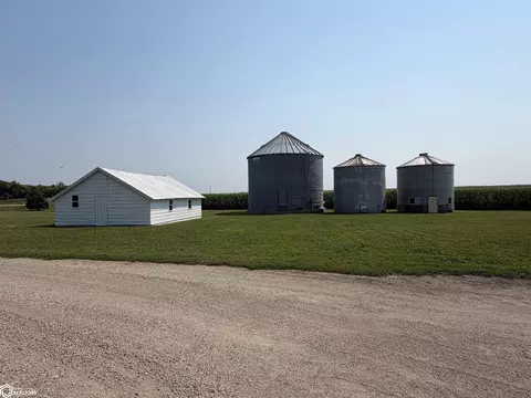 Exterior - 1965 Deer Ave, Corwith, IA 50430 photo 3 of 6