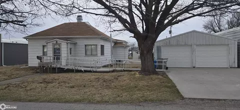 65 13 Ave W, Albia, IA 52531