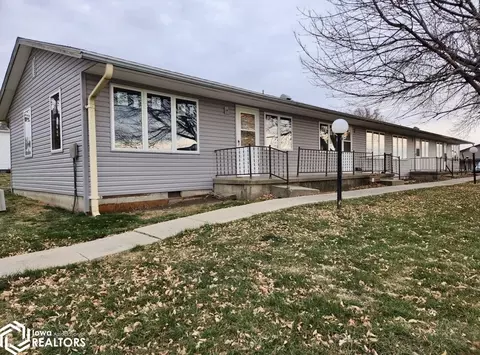 417-23 6th St, Manning, IA 51455