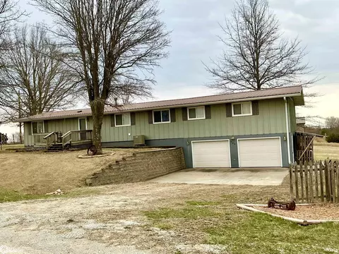 208 Pine Ridge Rd, Melrose, IA 52569