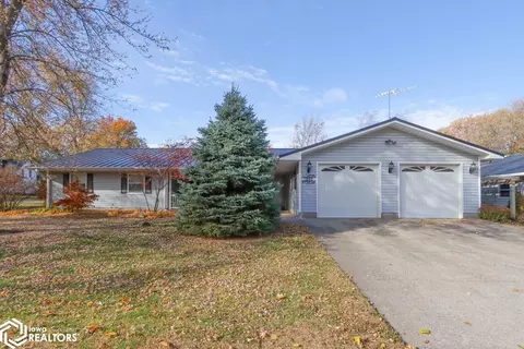 201 N Chestnut, Winfield, IA 52659