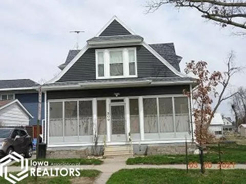 309 Summit St, Marshalltown, IA 50158