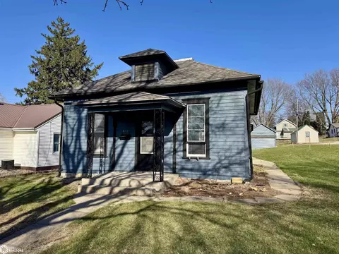 406 1st Ave, Audubon, IA 50025