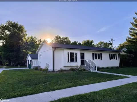 504 S 6th St, Fairfield, IA 52556