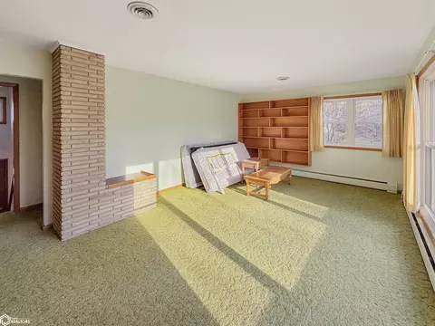 Living - 203 11th St SE, Hampton, IA 50441 photo 8 of 8