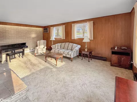 Living - 203 11th St SE, Hampton, IA 50441 photo 1 of 8