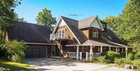 2418 Silverwood Ln, Fairfield, IA 52556