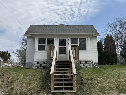 808 S 9th Ave, Marshalltown, IA 50158